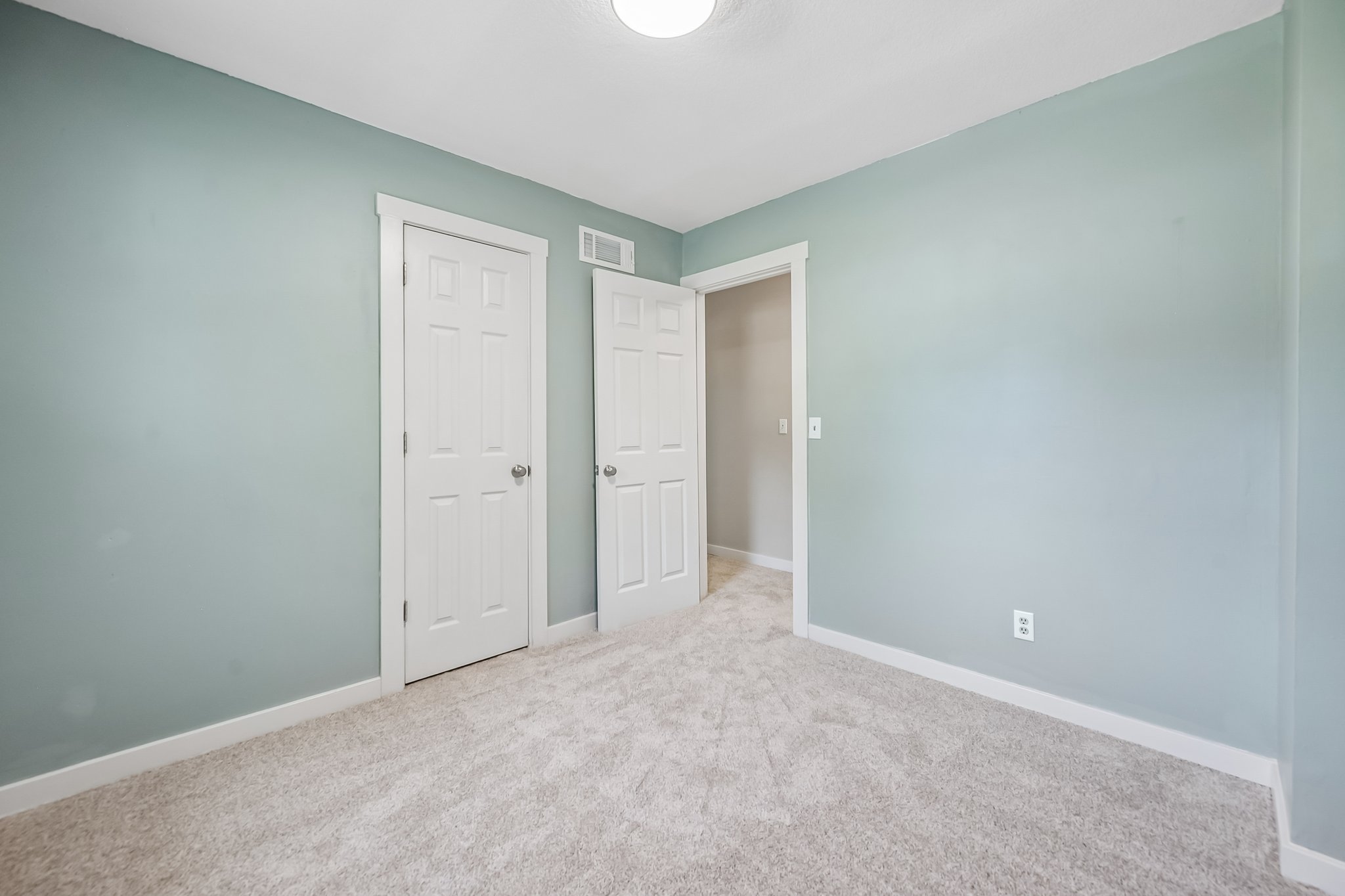 7716 NW 69th Terrace_017.jpg