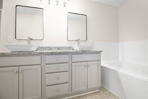  Photo 31