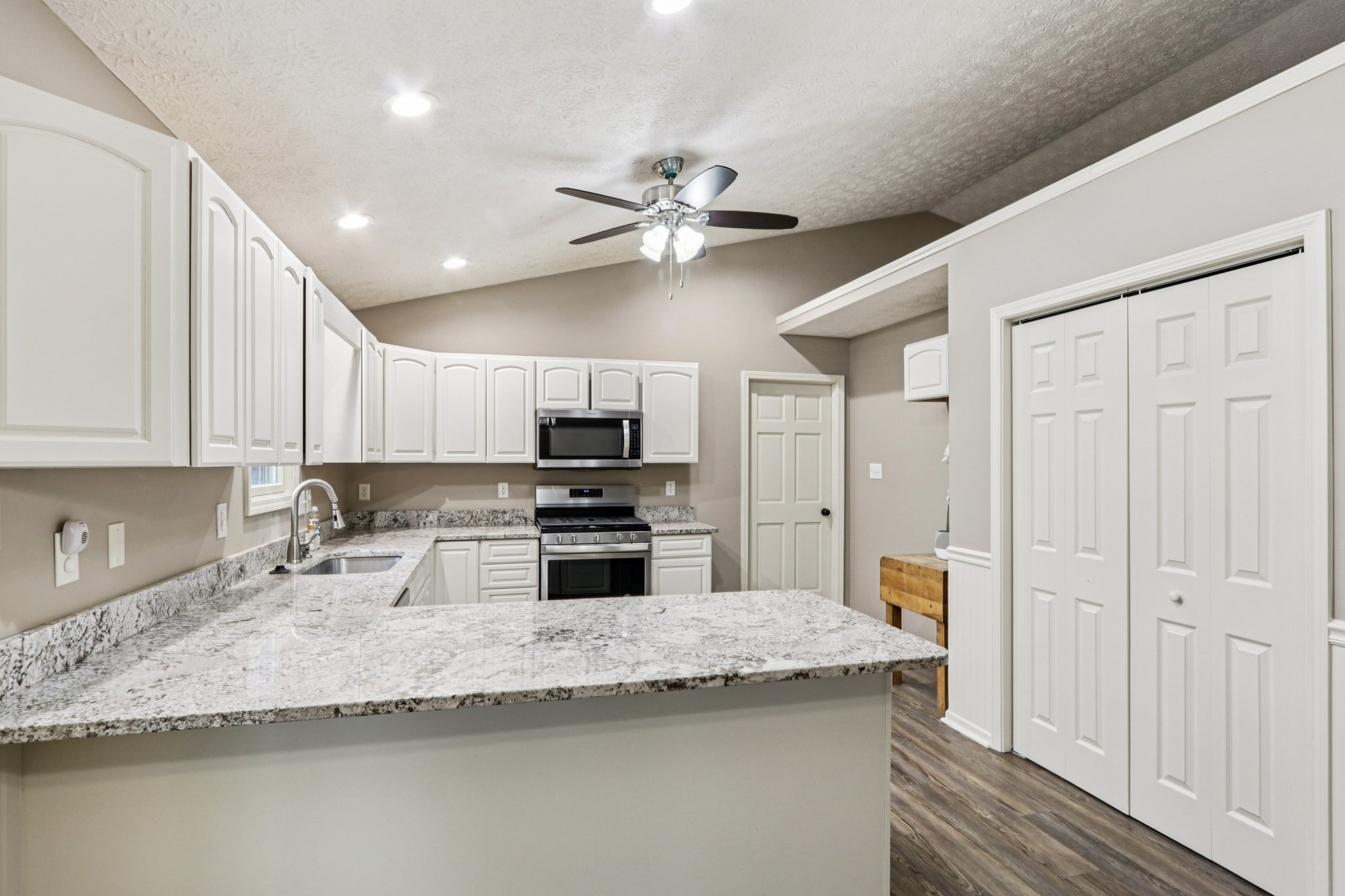 Camby Rd-S2711-016.jpg