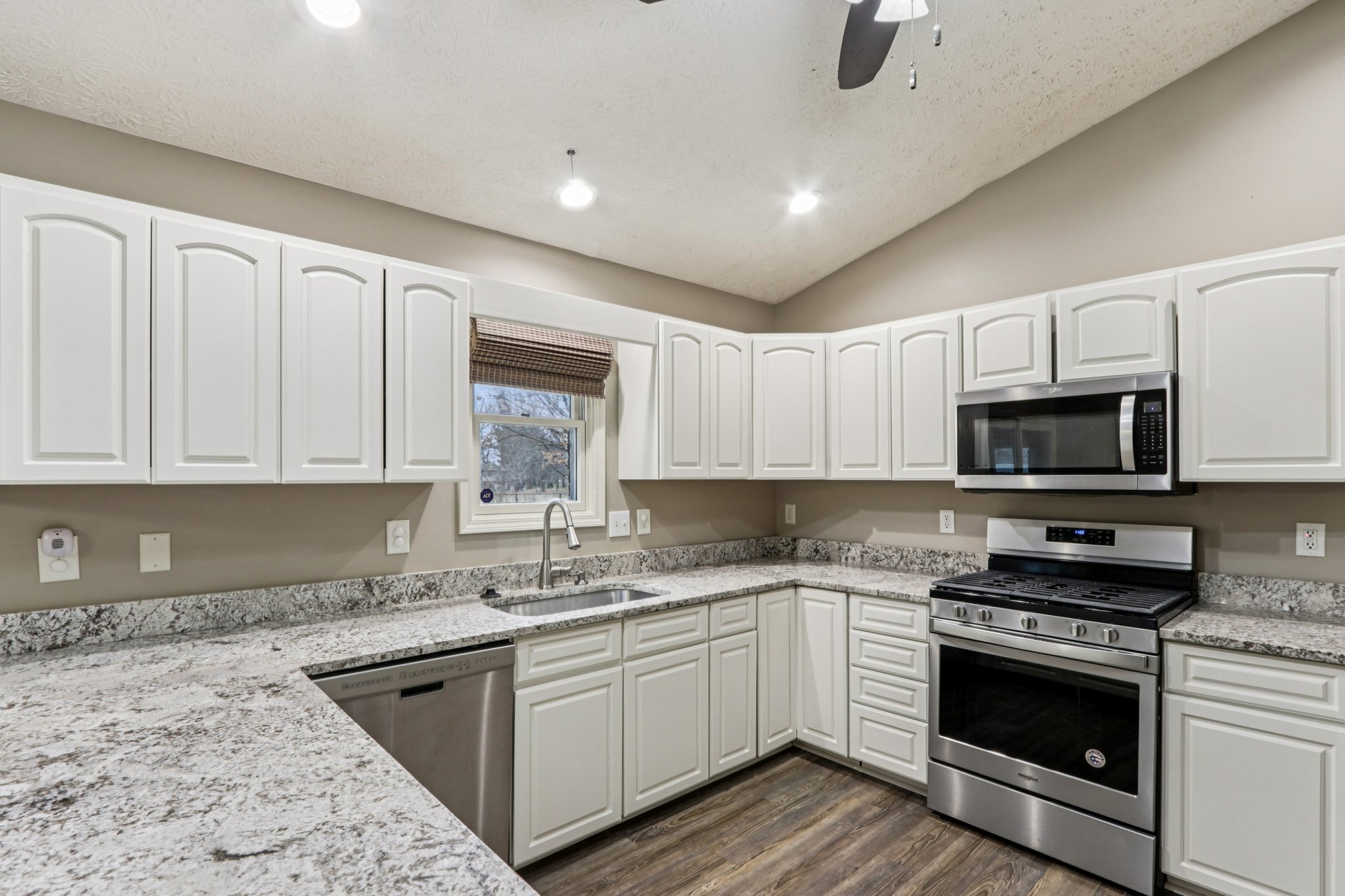 Camby Rd-S2711-019.jpg