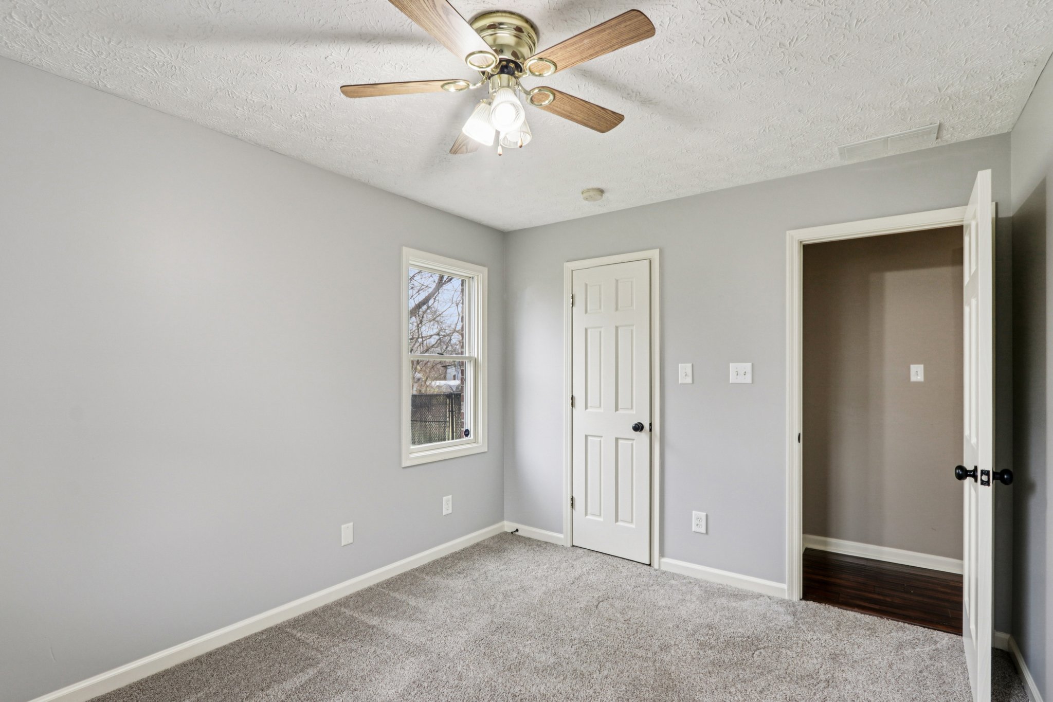 Camby Rd-S2711-024.jpg