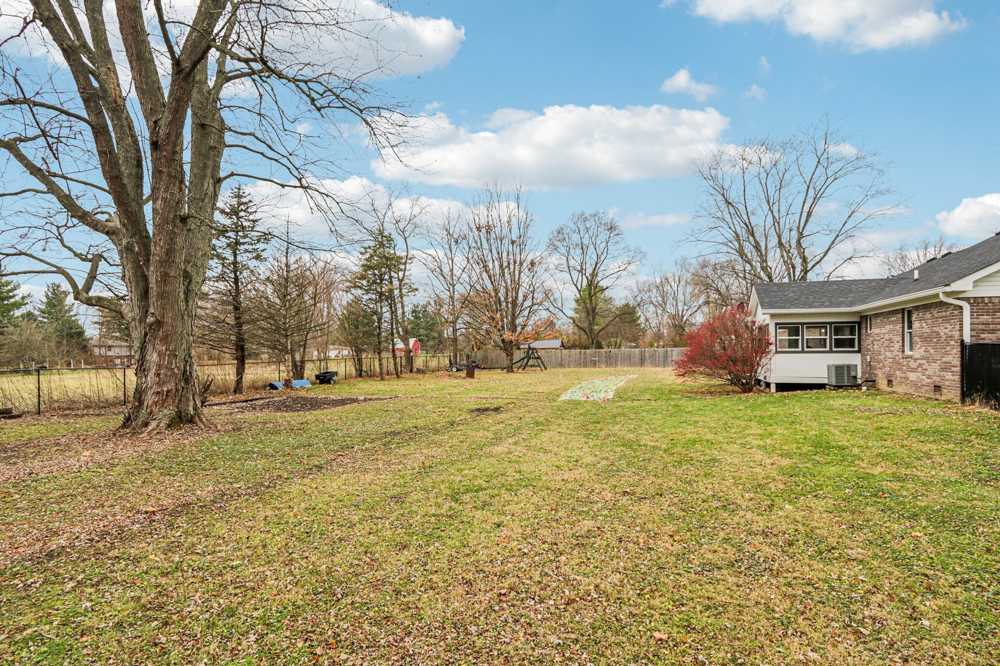 Camby Rd-S2711-037.jpg