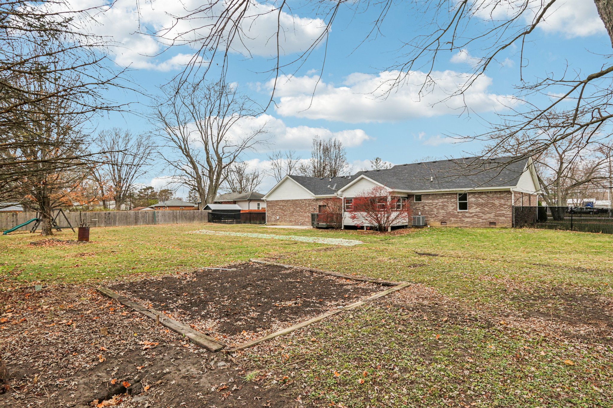 Camby Rd-S2711-038.jpg