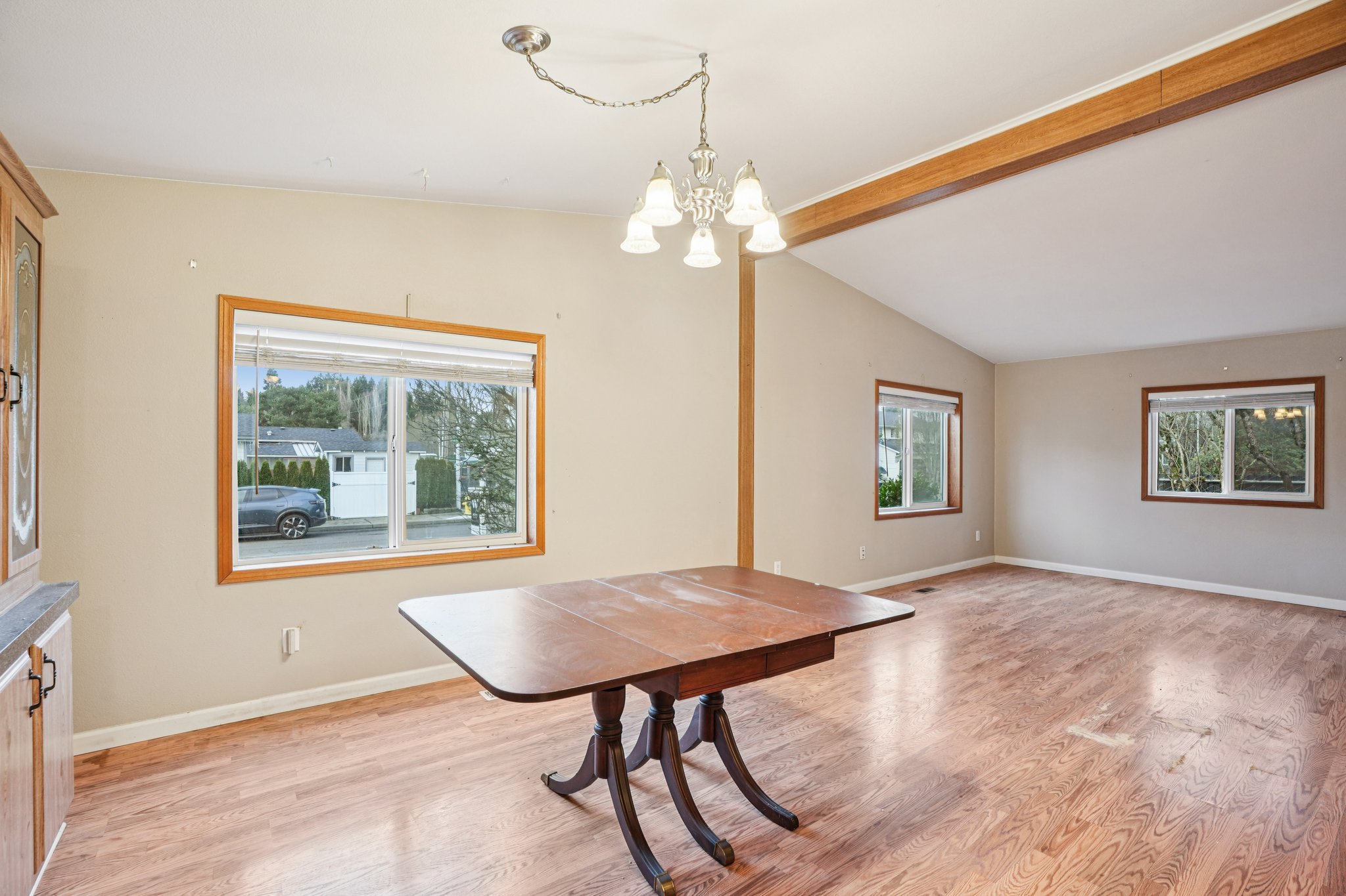 NE 54th St-S1112-015.jpg