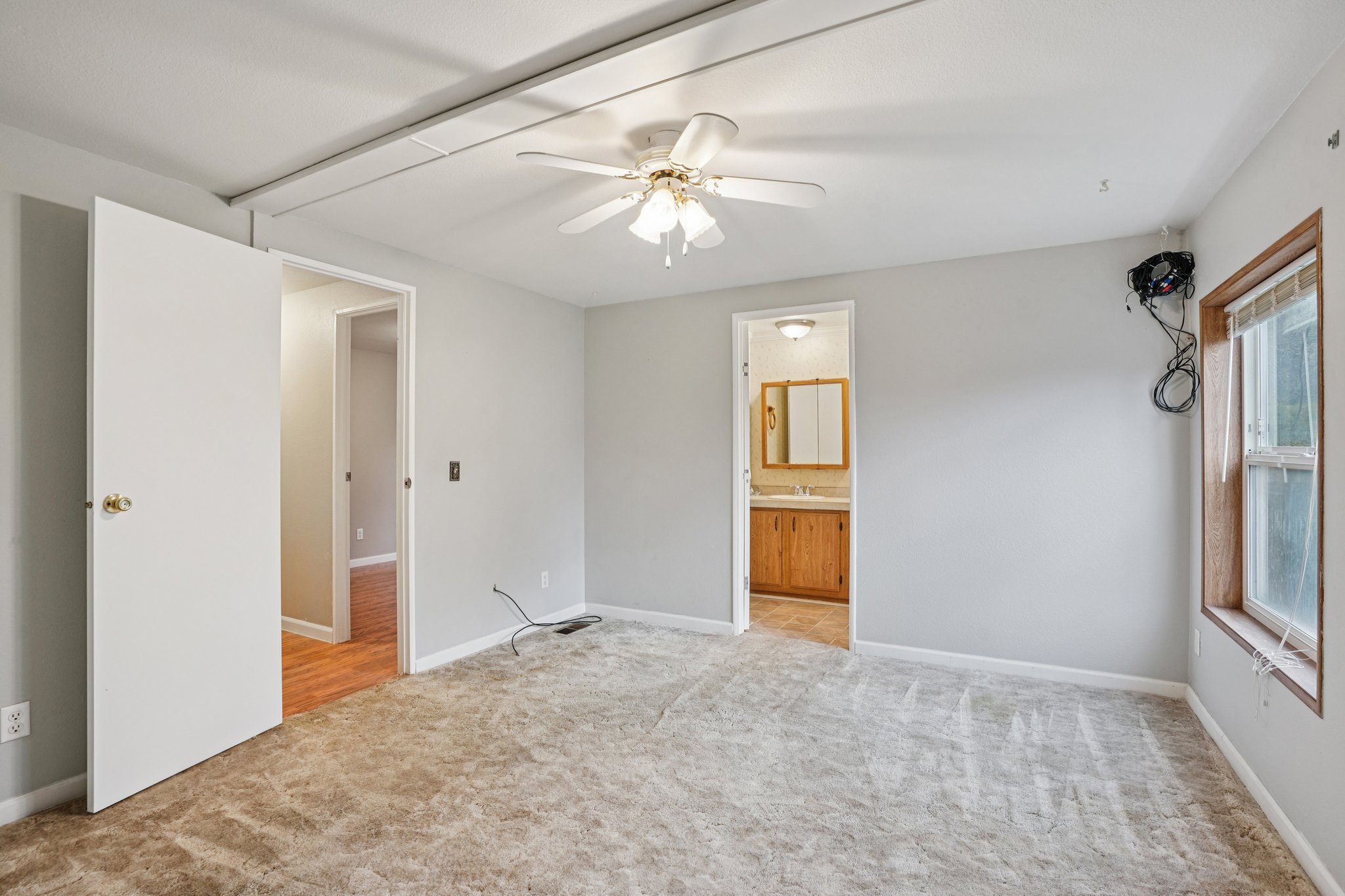 NE 54th St-S1112-022.jpg