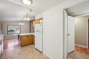 NE 54th St-S1112-019.jpg