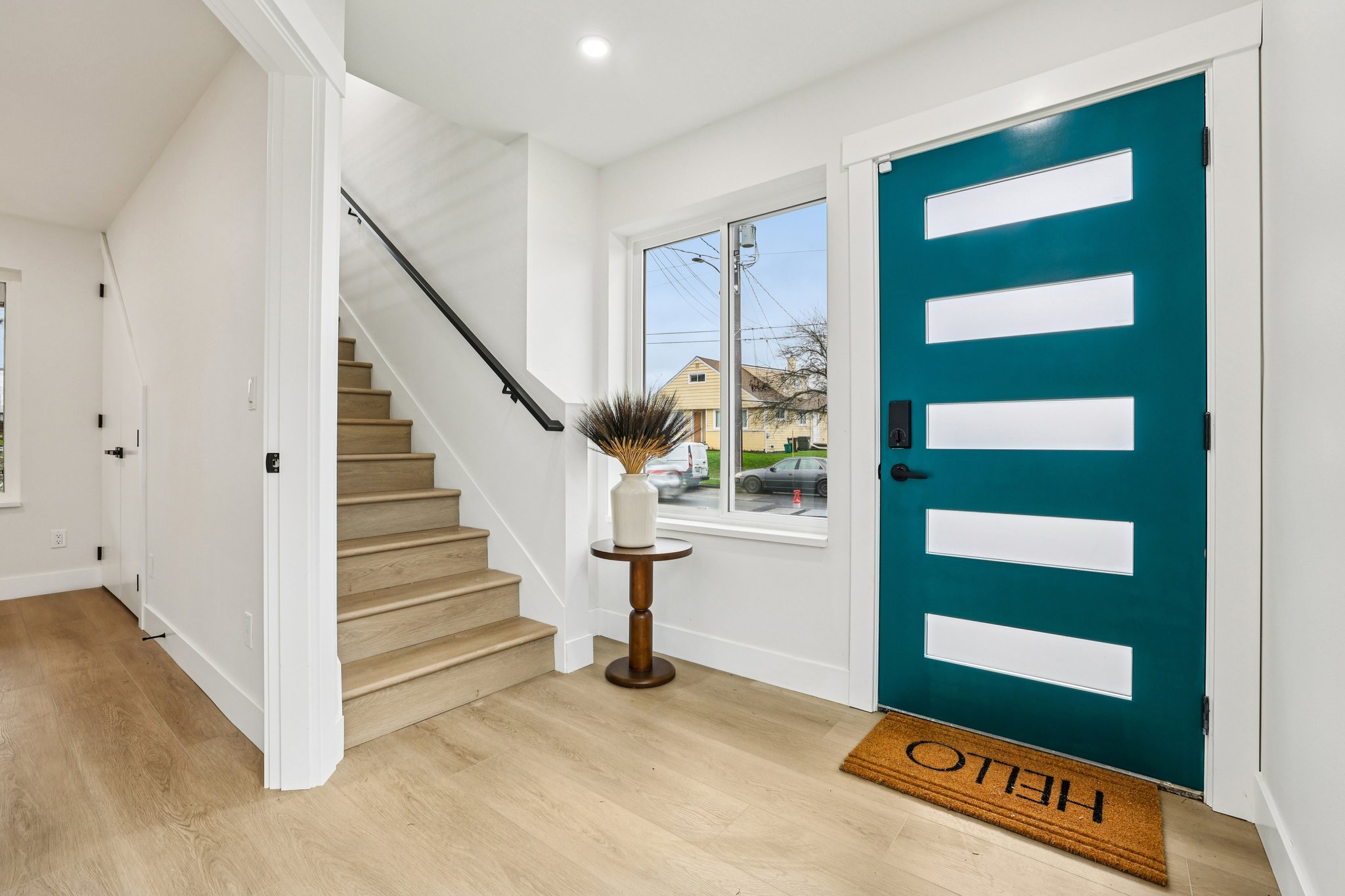 Renton Ave S-S0912-006.jpg