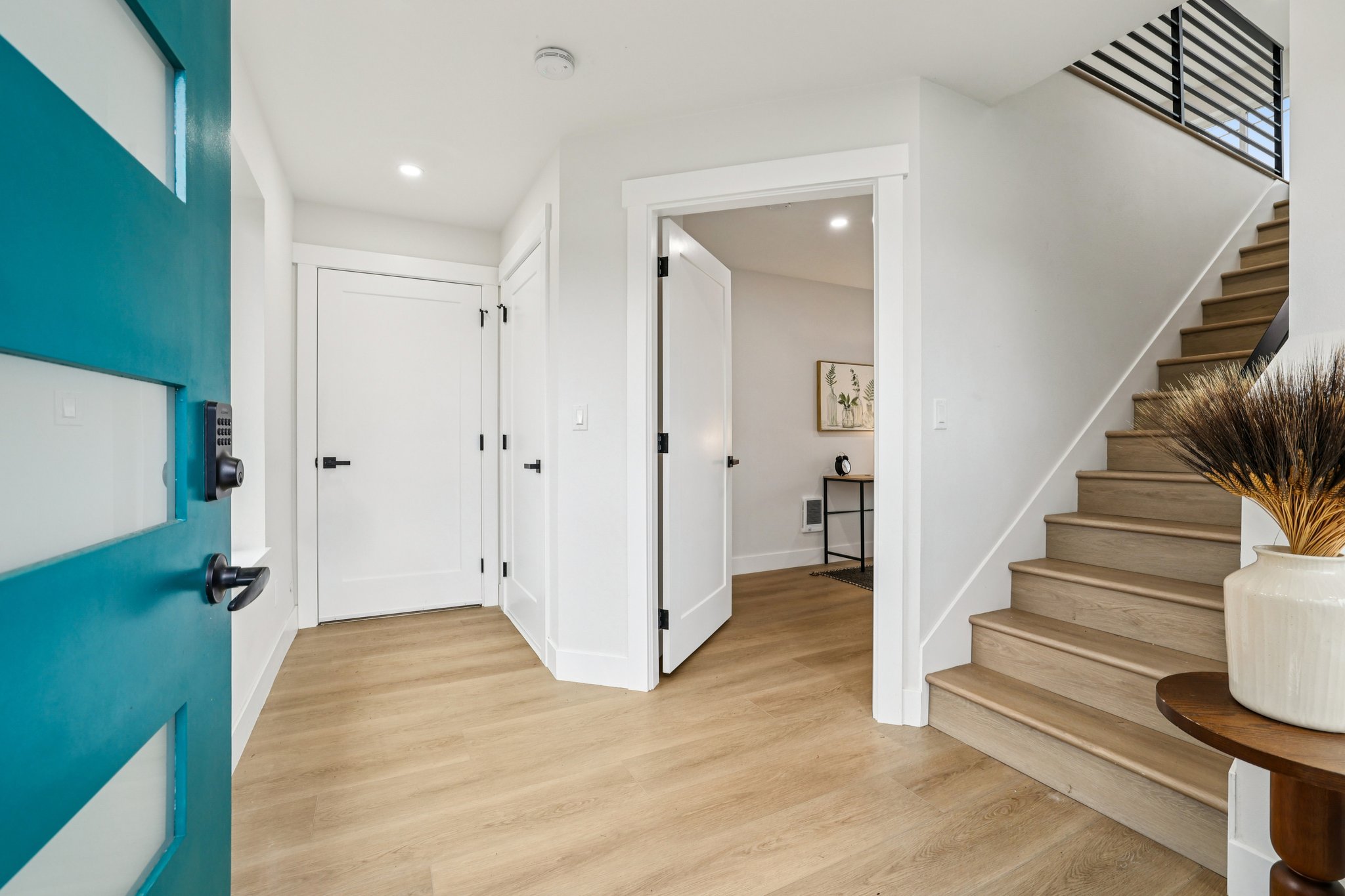 Renton Ave S-S0912-007.jpg