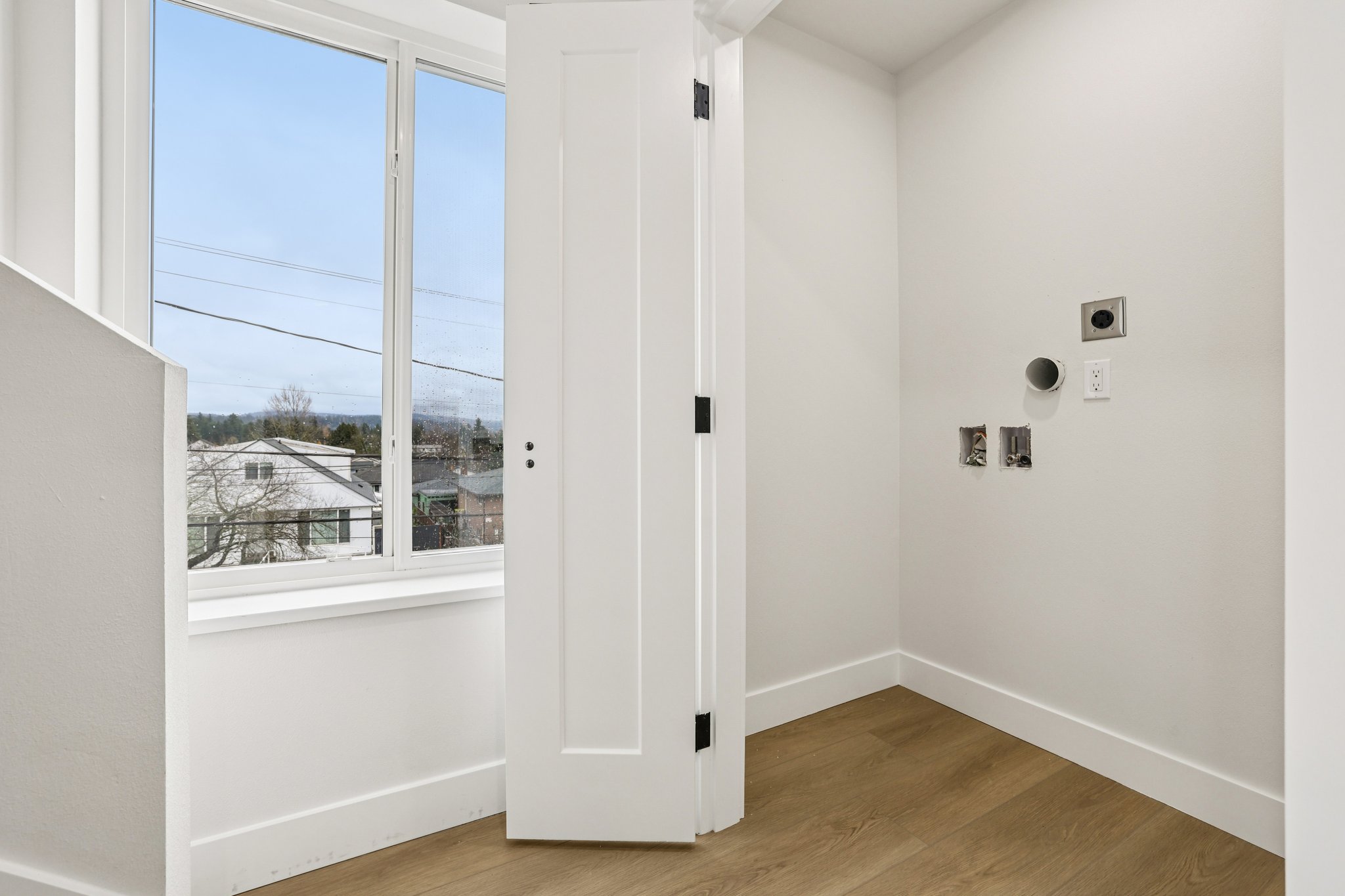 Renton Ave S-S0912-029.jpg