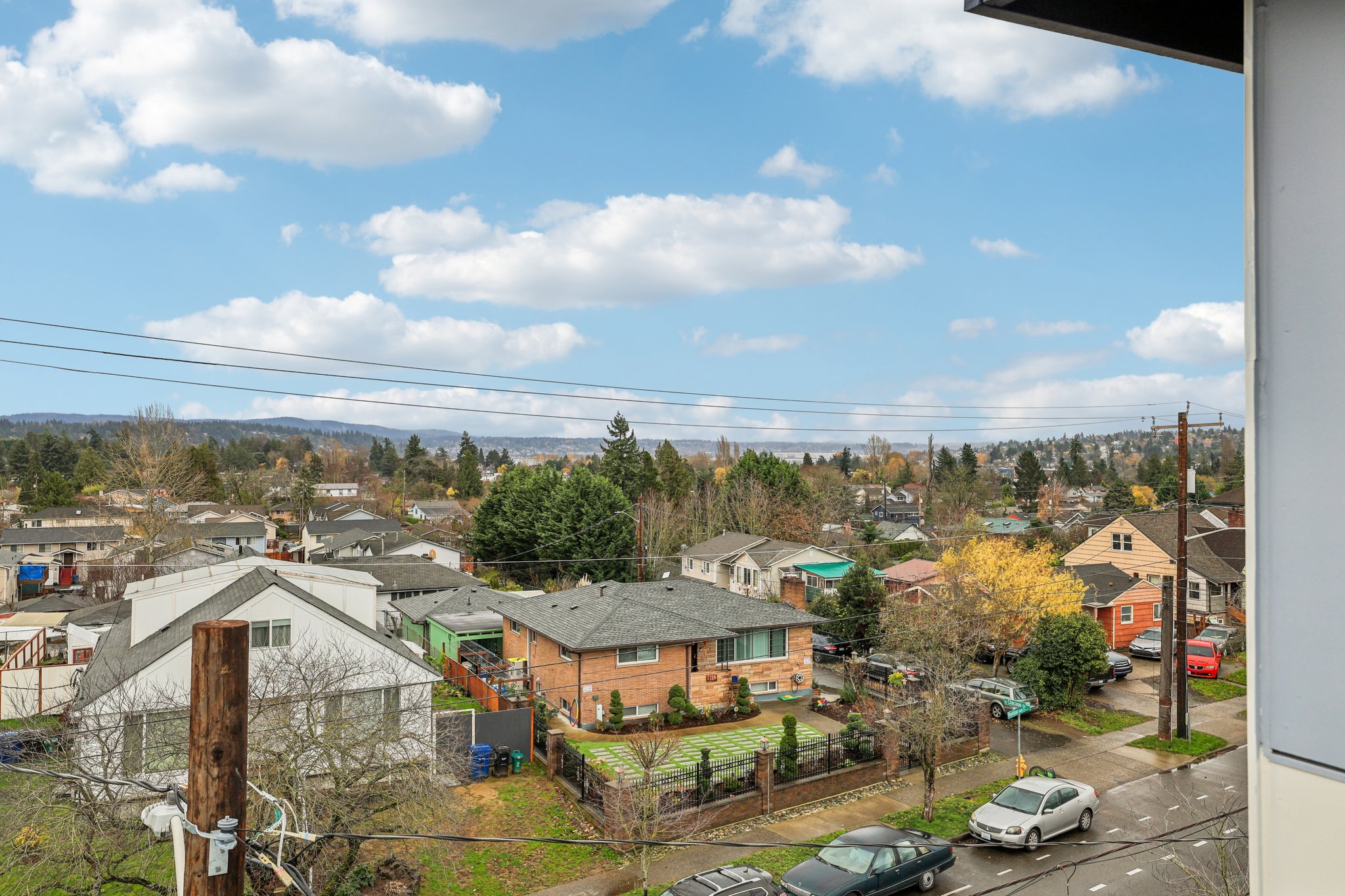 Renton Ave S-S0912-035.jpg