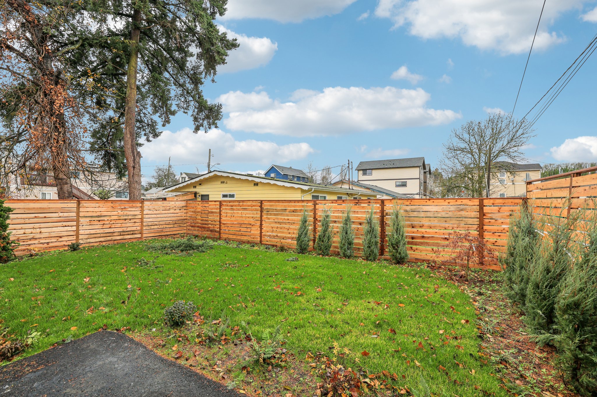 Renton Ave S-S0912-038.jpg