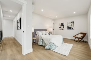 Renton Ave S-S0912-022.jpg