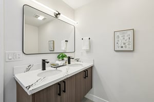 Renton Ave S-S0912-026.jpg