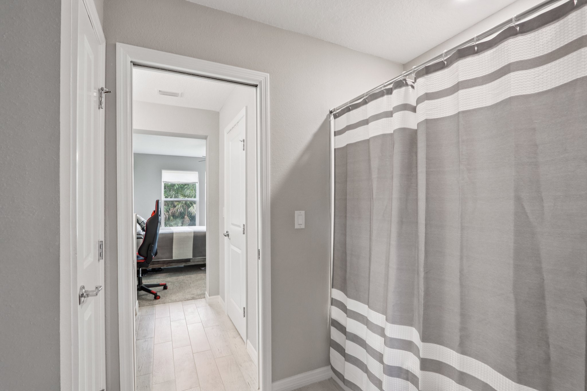 Blind Oak Cir-S2007-023.jpg