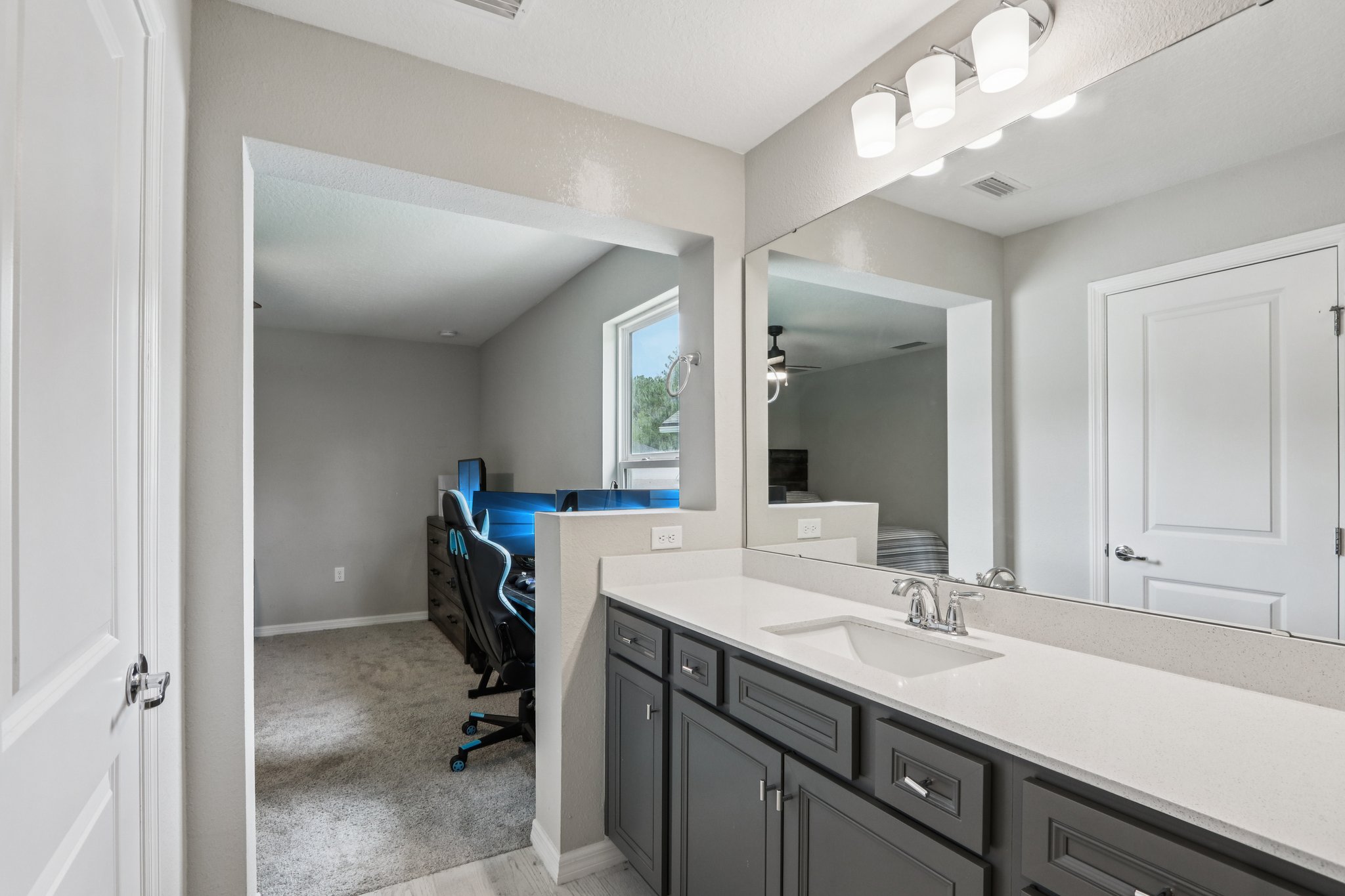 Blind Oak Cir-S2007-024.jpg