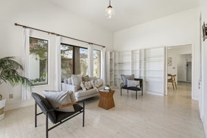 015_F8_772 Helen Dr