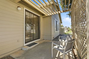 045_F8_772 Helen Dr