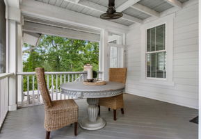 46-Screened Porch