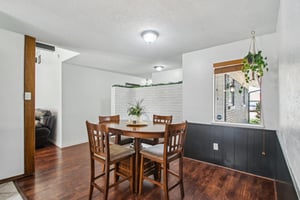 S Country Club Dr-2905-008.jpg