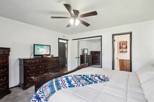 S Country Club Dr-2905-016.jpg