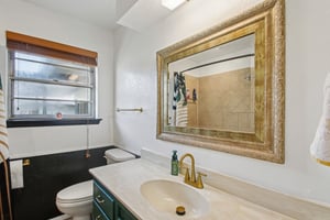 S Country Club Dr-2905-021.jpg