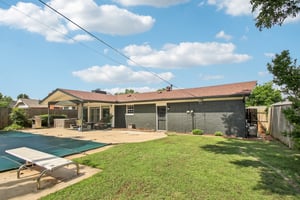 S Country Club Dr-2905-028.jpg