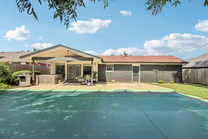 S Country Club Dr-2905-029.jpg