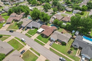 S Country Club Dr-2905-036.jpg