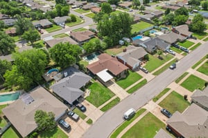 S Country Club Dr-2905-037.jpg