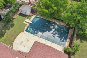 S Country Club Dr-2905-042.jpg