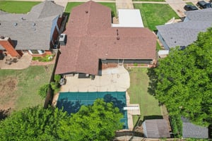 S Country Club Dr-2905-043.jpg