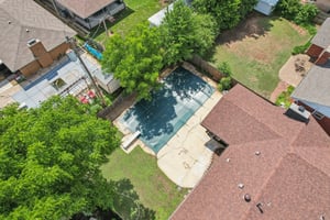 S Country Club Dr-2905-044.jpg