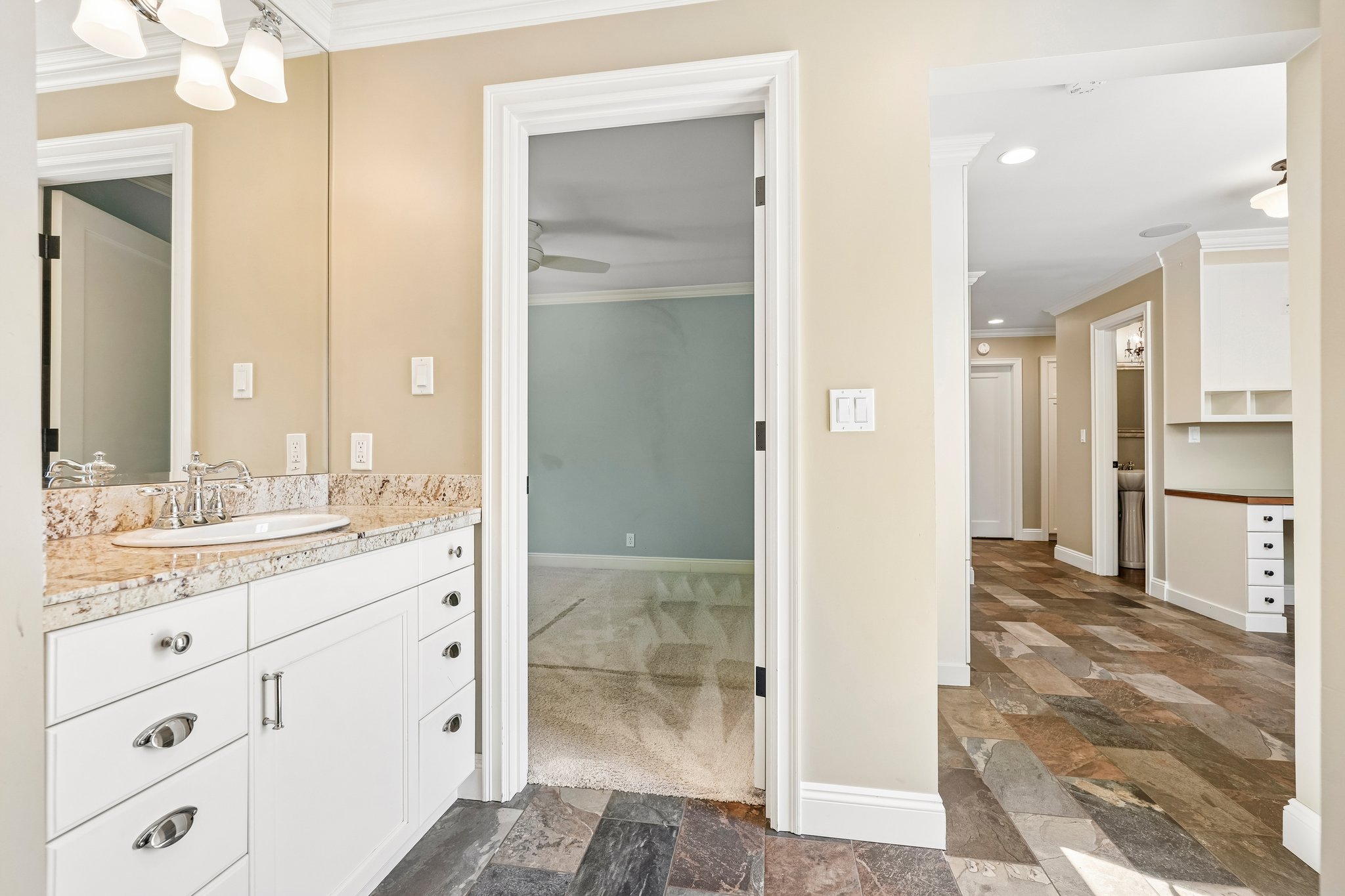 SW Montclair Dr-S1007-038.jpg