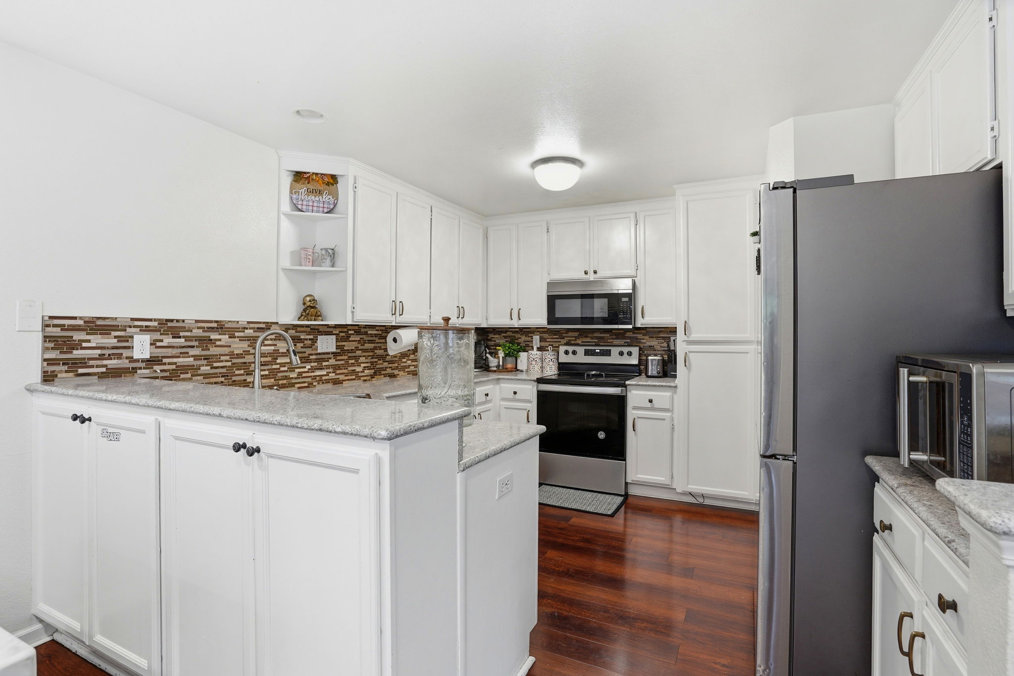 008_F8_7721 Summerhill Pl
