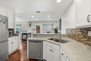 010_F8_7721 Summerhill Pl