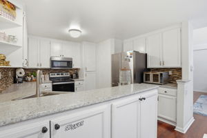 011_F8_7721 Summerhill Pl