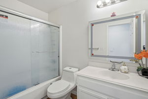 024_F8_7721 Summerhill Pl