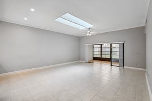 Windbreak Rd-017.jpg