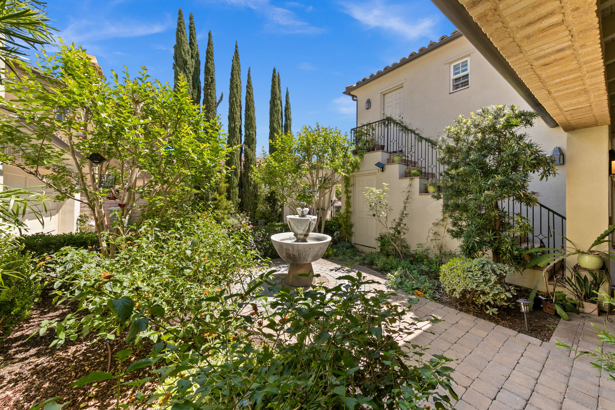 7728 Briza Placida-58