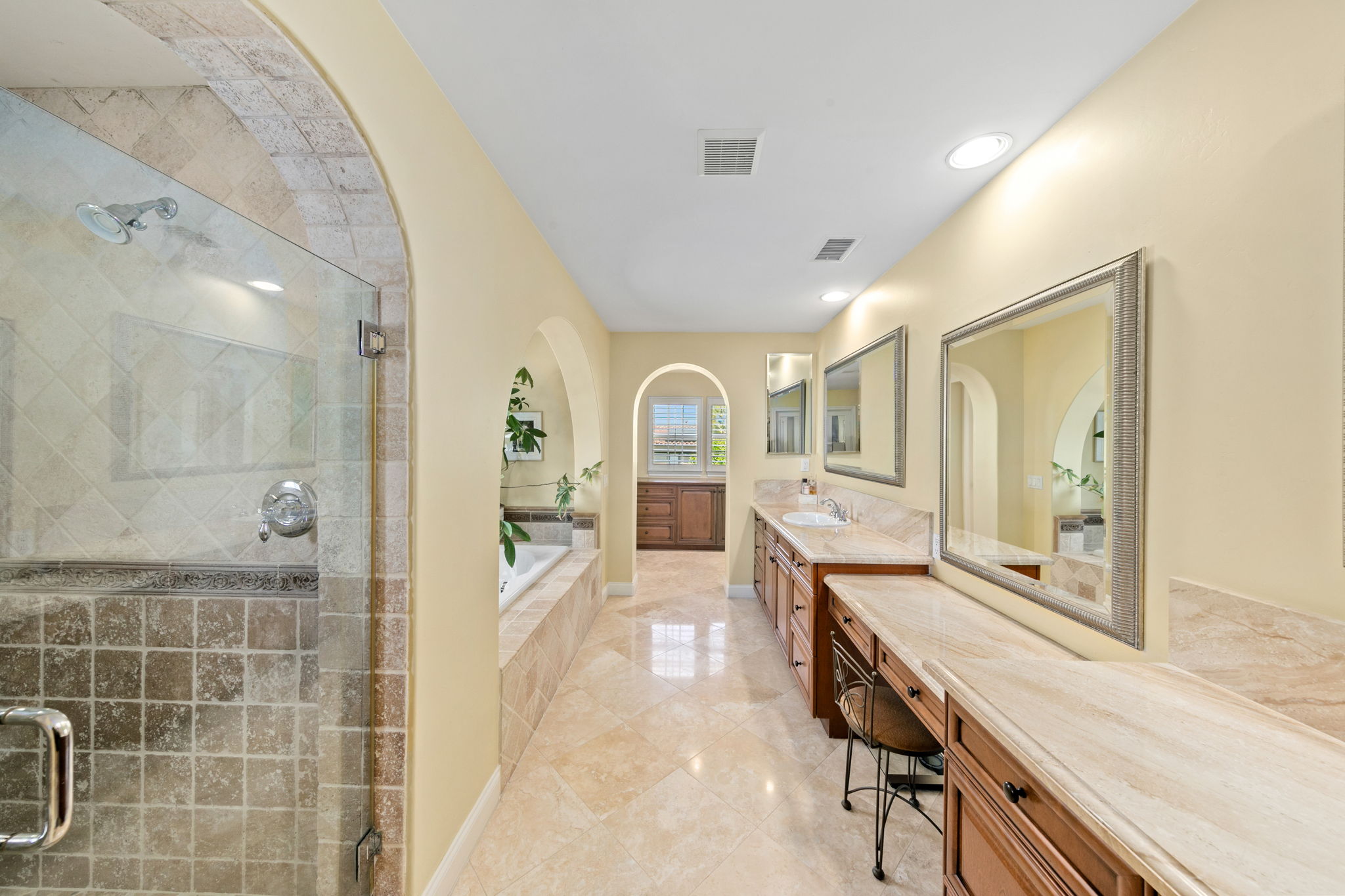 7728 Briza Placida-40