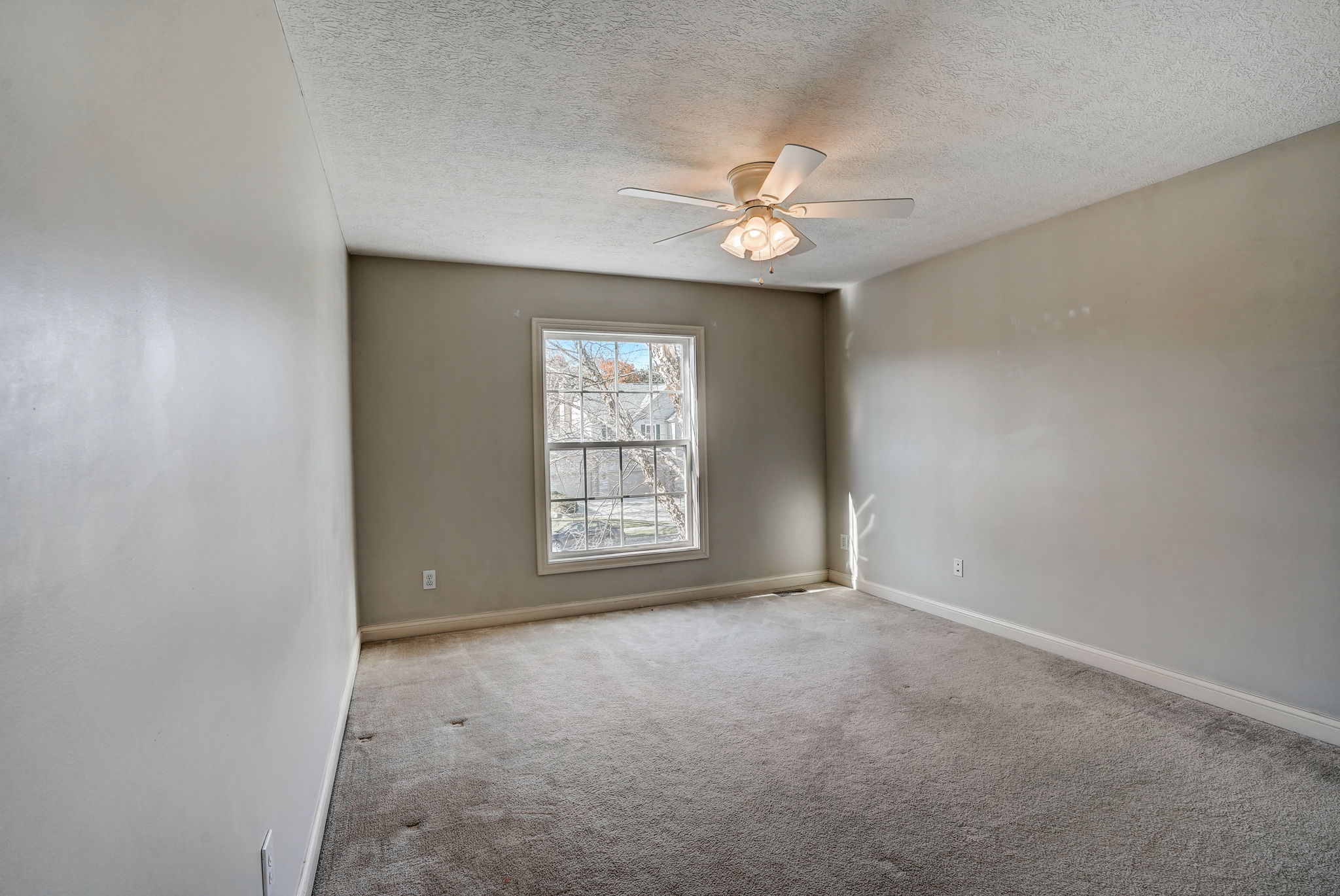 Park Bend Dr-025