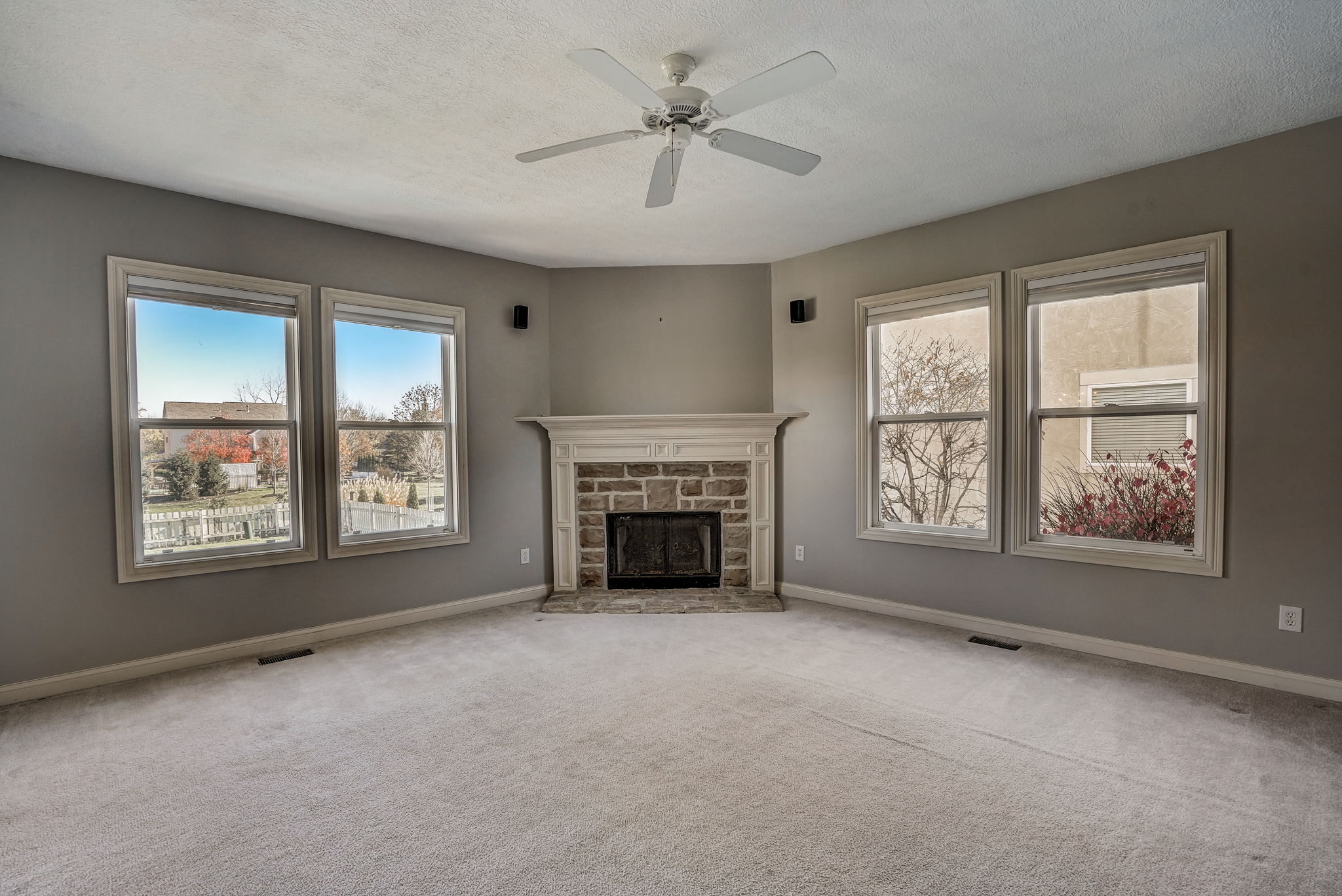 Park Bend Dr-004