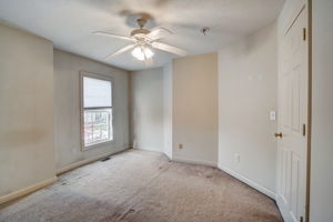 Park Bend Dr-021