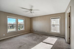 Park Bend Dr-015