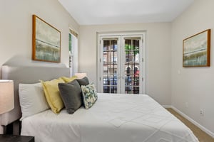 Batista Dr-S1007-018.jpg