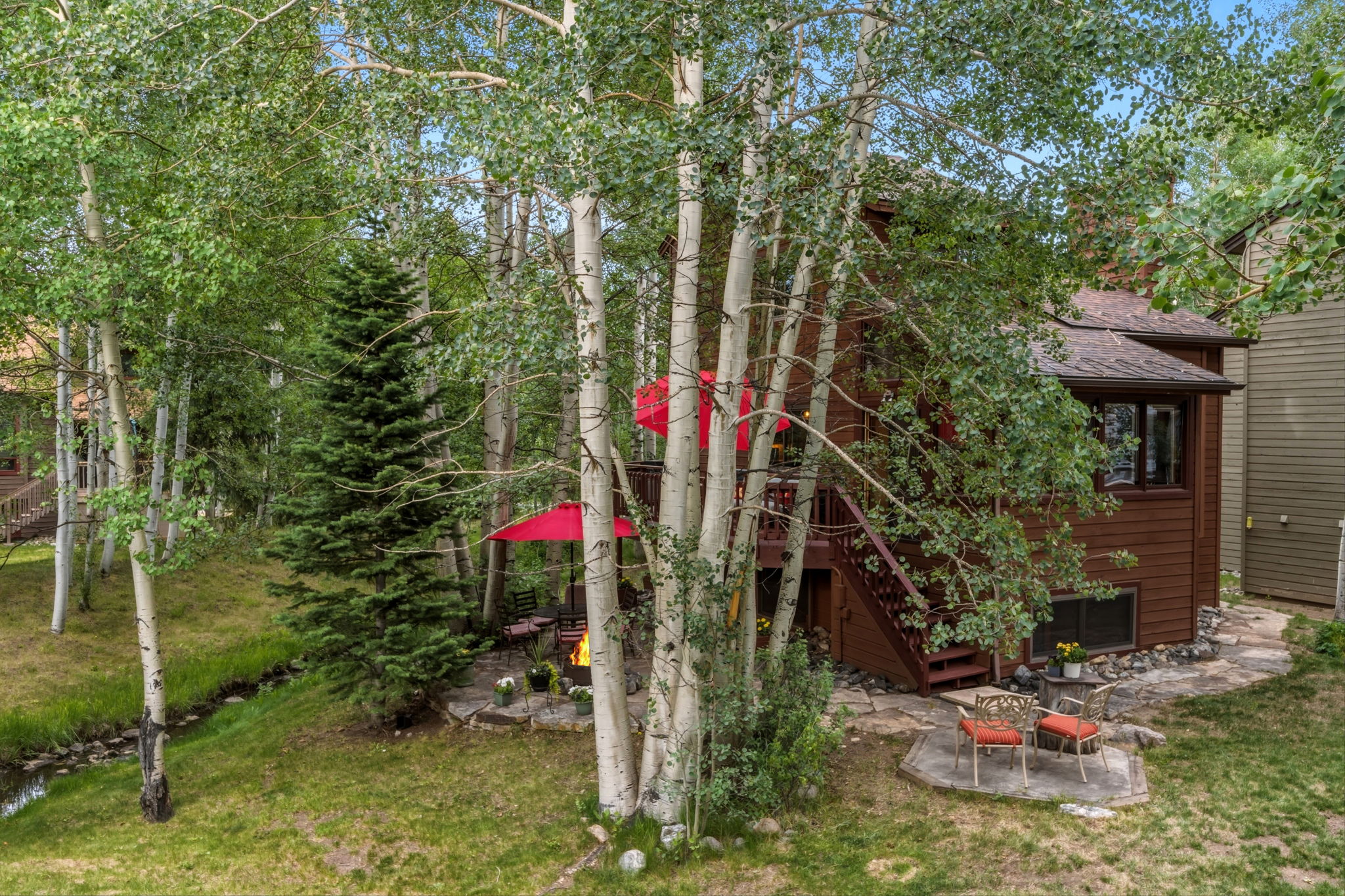  Photo 38