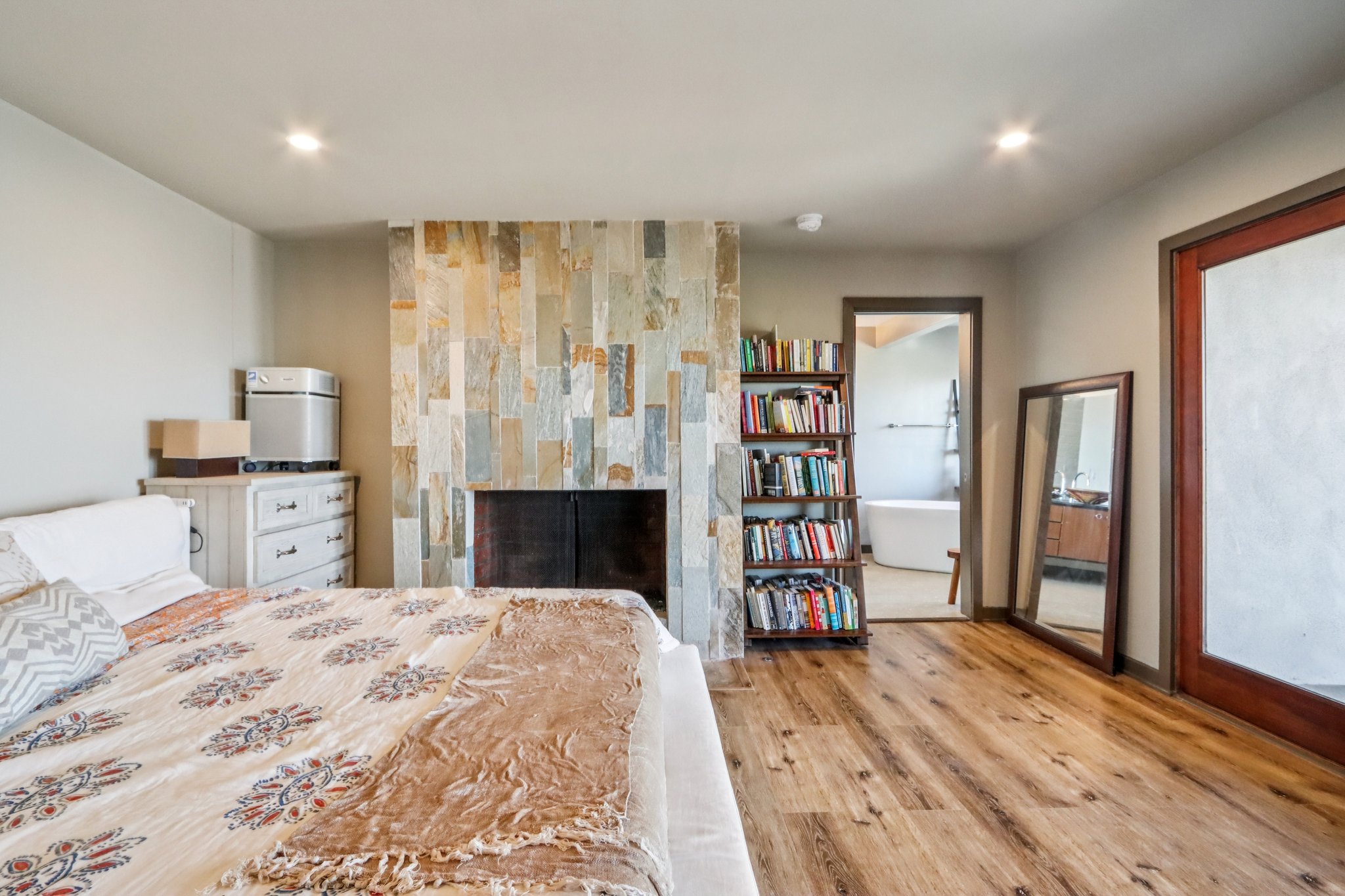 Via Somonte-S1302-030.jpg