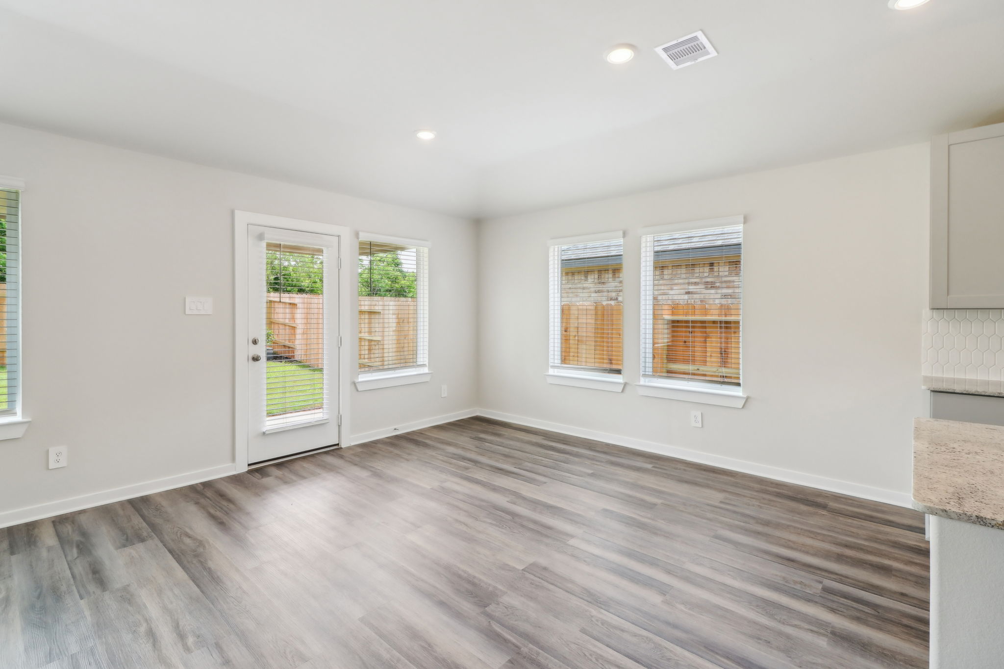 Houston - Southwinds- 7730 Beaufort Ln Baytown TX 77523-011