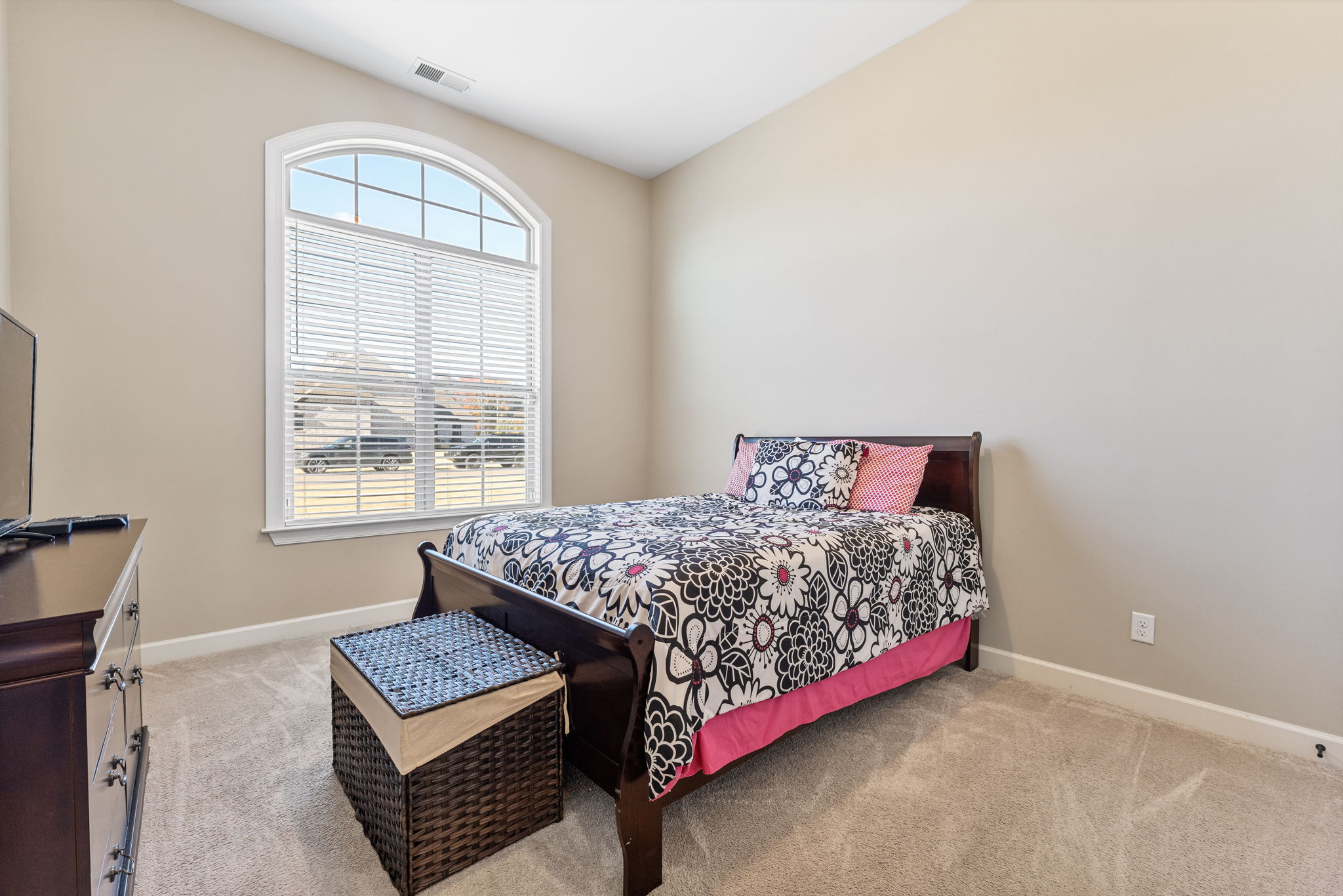 7730 Kennington Dr, Olive Branch, MS 38654 Double E Photography