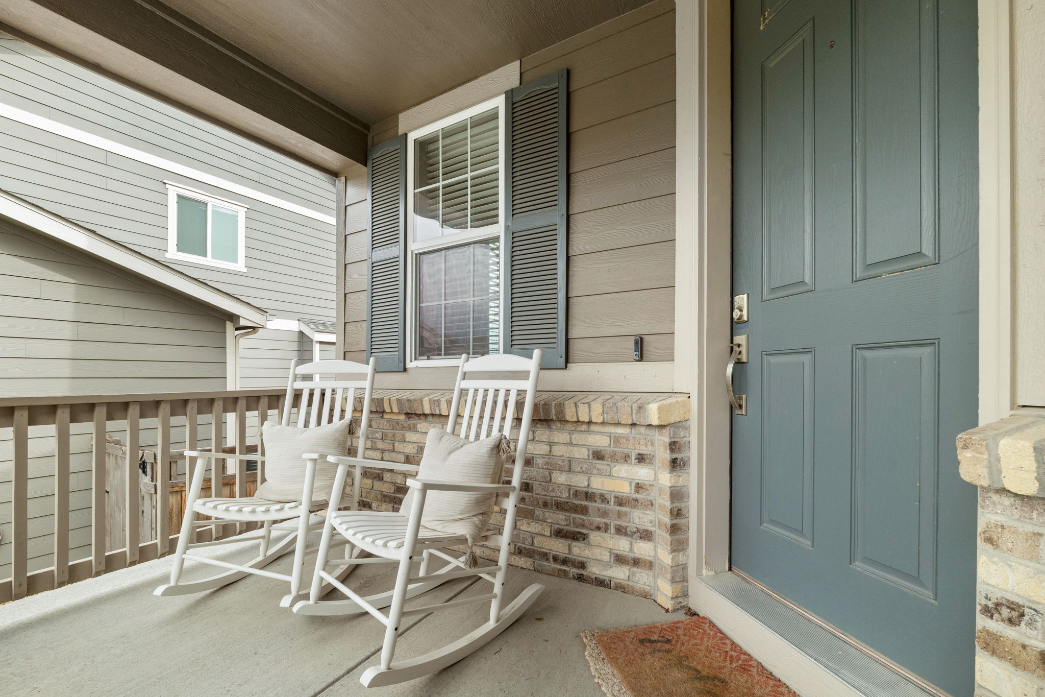 Porch 1